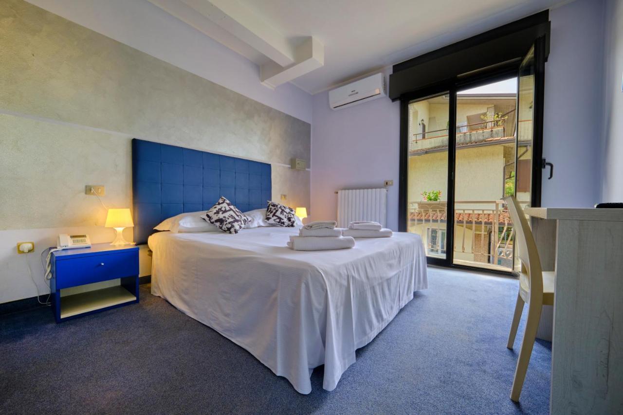 Hotel Vittoria 西尔米奥奈 外观 照片